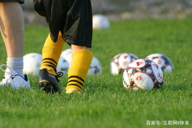 派斯与河床解约 几小时内重返切尔西